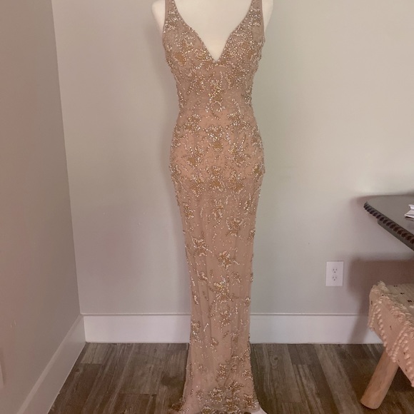 Evening gown - Picture 3 of 4